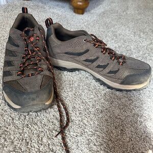 Columbia mens low hiking shoes